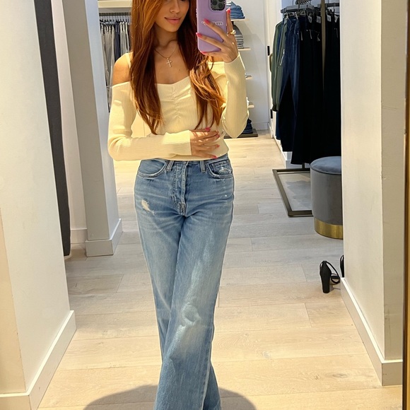 Off shoulder top in cream - Picture 4 of 8